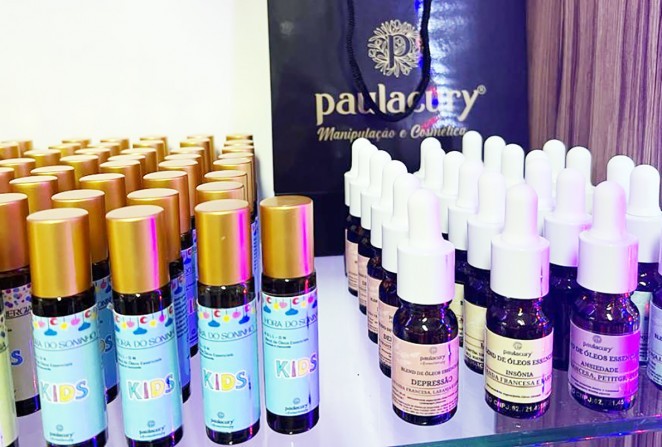 DROGACENTRO LANÇA A LINHA PAULA CURY AROMATHERAPY