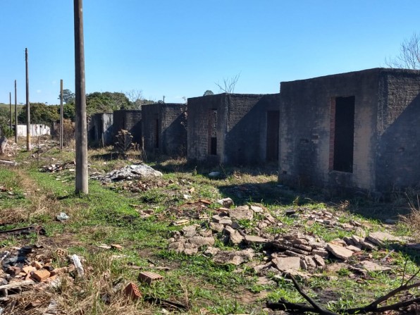 AVARÉ : DISE apreende maconha em construção abandonada na Vila Martins II
