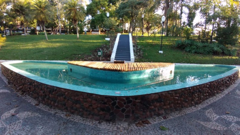Praça da Brasilinha recebe laguinho de volta e outras melhorias