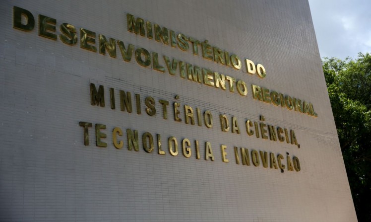 Governo realiza concurso público com 814 vagas  para o MCTI