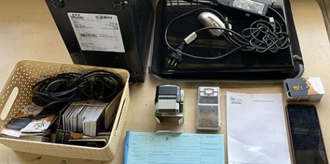 Receituários médicos irregulares são apreendidos e mulher acaba presa pela Polícia Civil