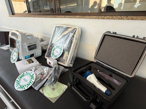 AASP faz doação de 3 aparelhos para  o Pronto Socorro do Hospital de Piraju