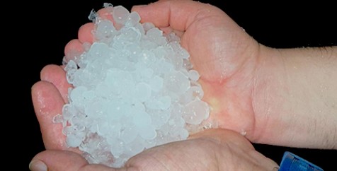 Após o fogo vendaval e chuva de pedras causam estragos em Timburi