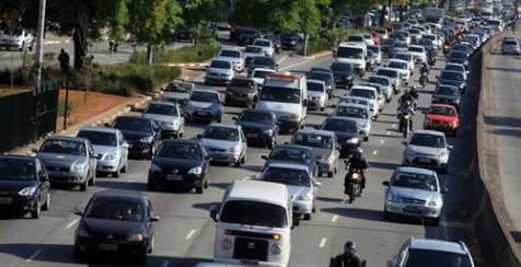FERIADO DE FINADOS DEVE MOVIMENTAR 19,1 MILHÕES DE VEÍCULOS NAS RODOVIAS PAULISTAS