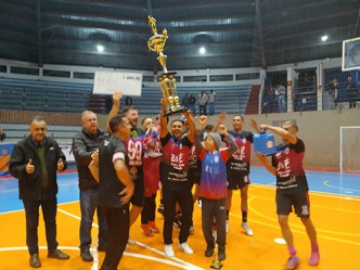 Resenha/Inovaodonto e Nova América/Bruno e Élida conquistam a Copa Cleusião