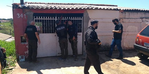 Casal de 19 e 21 anos é preso pela Polícia Civil por assassinato no bairro Ipiranga