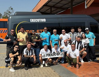 Santistas de Piraju viram time perder de goleada, mas seguem unidos