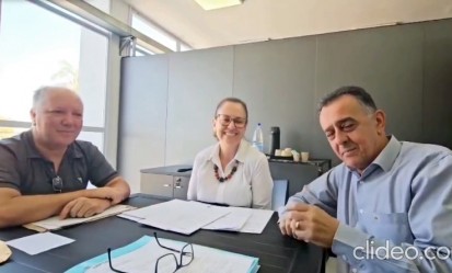 Carlinhos busca no CDHU solução para mutuários.Veja caso de redução de parcela de R$ 918 para R$ 303