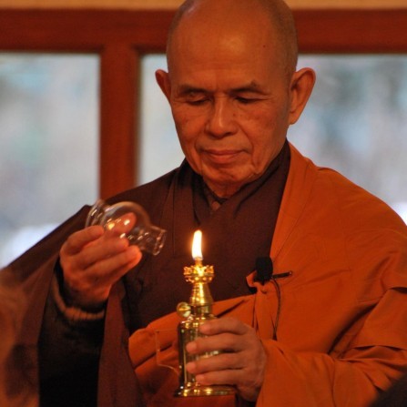 Morreu no Vietnã o mestre zen budista Thich Nhat Hanh de 95 anos
