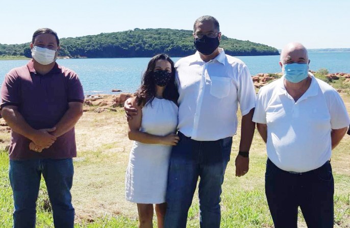 Administração de Piraju comemora conquista: Pedrinha já tem luz elétrica