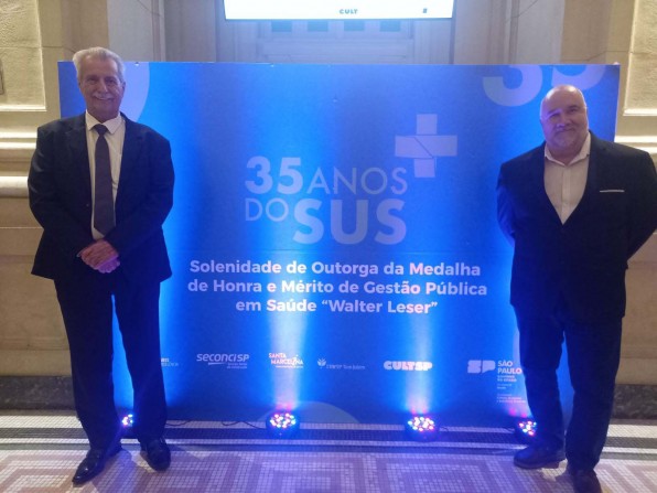 PREFEITO ZÉ MARIA E DIRETOR PAULO SARA FORAM ÀS COMEMORAÇÕES DOS 35 ANOS DO SUS
