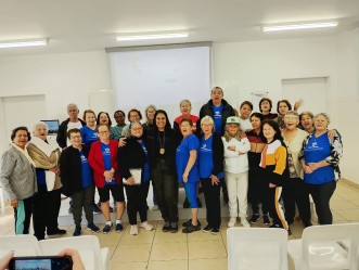 AVARÉ   Policial Civil ministra palestra sobre golpes virtuais a grupo de pessoas idosas