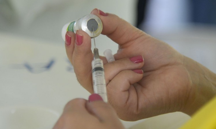 Vacinação contra a Covid-19 deve ocorrer no primeiro semestre de 2021, segundo Governo Federal