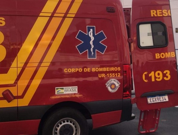 Acompanhe os Bombeiros de Piraju socorrendo operário que se queimou em alta tensão